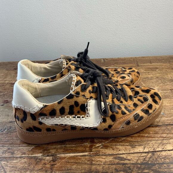 Dolce Vita Women's Notice Stitch Low-Profile Lace-Up Sneakers size 8 - Picture 2 of 8